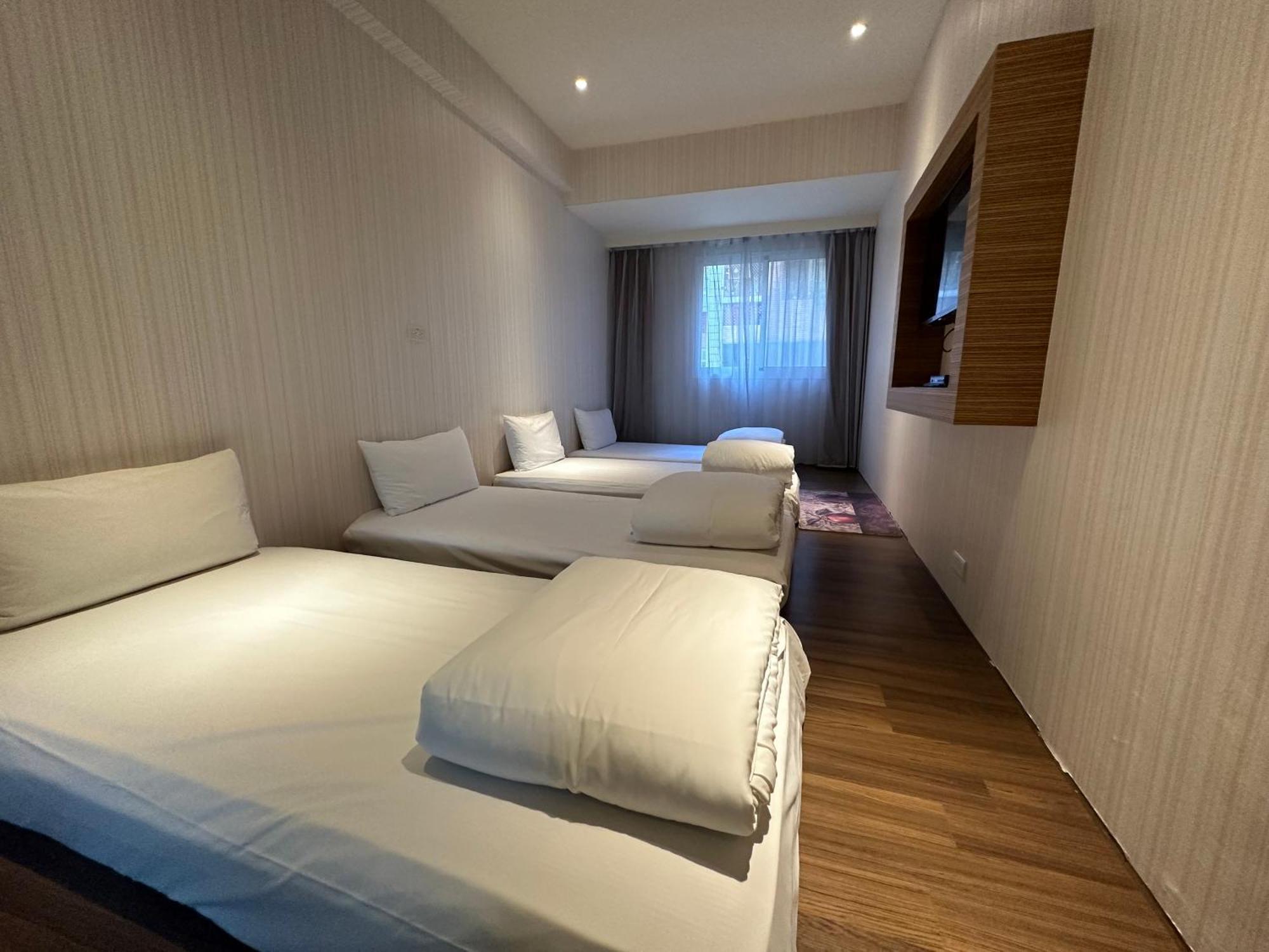 ยัง ซอร์ลาน บูติคโฮเต็ล แฟลกชิพ ไท่นาน Hotel ไถหนาน ภายนอก รูปภาพ